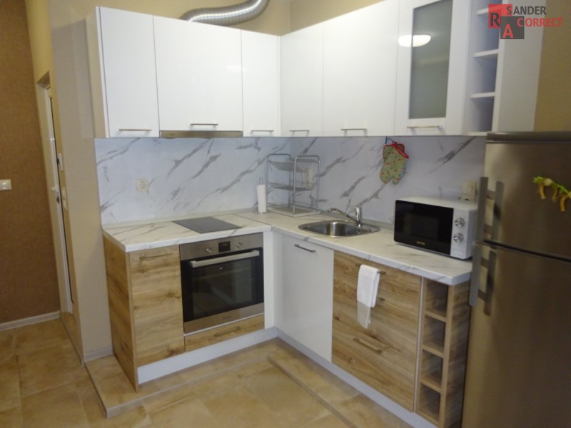 дава под наем, Специално предложение, Едностаен, София, Оборище, Тухла